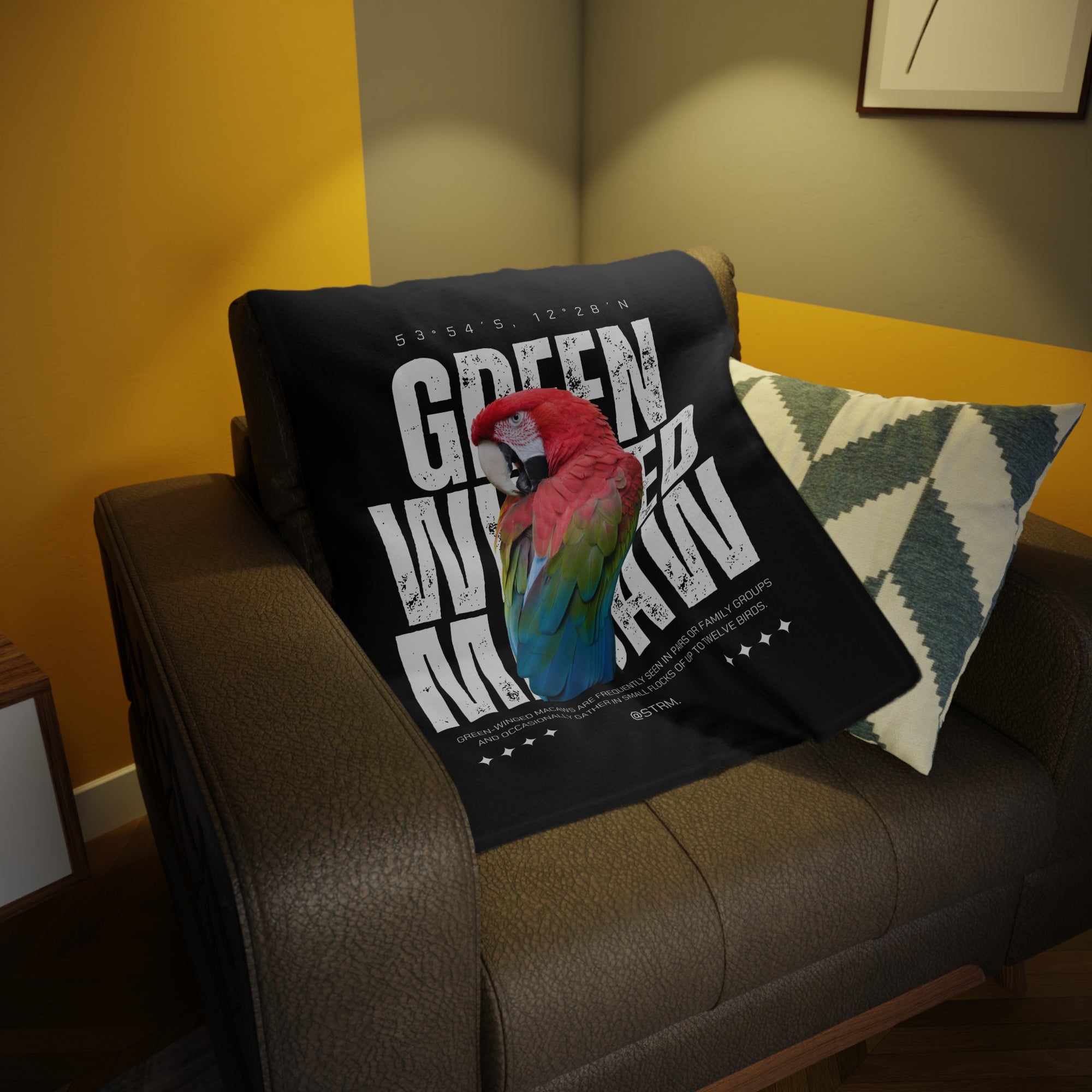Green Wing Macaw Fleece Blanket, Cozy Throw, Bird Lover Gift, Mellow Decor, Wildlife Lovers Blanket, Colorful Home Accent